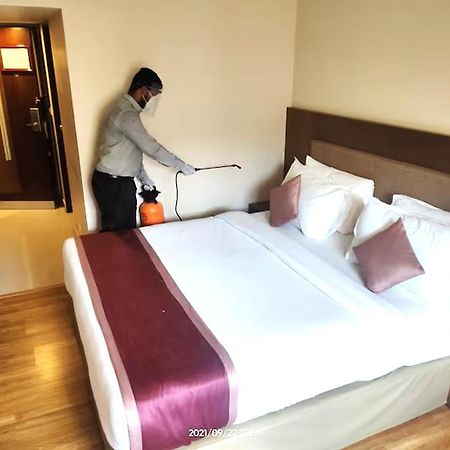 Hotel Park Residency Kozhancheri Luaran gambar