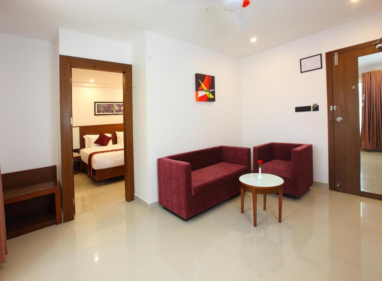 Hotel Park Residency Kozhancheri Luaran gambar