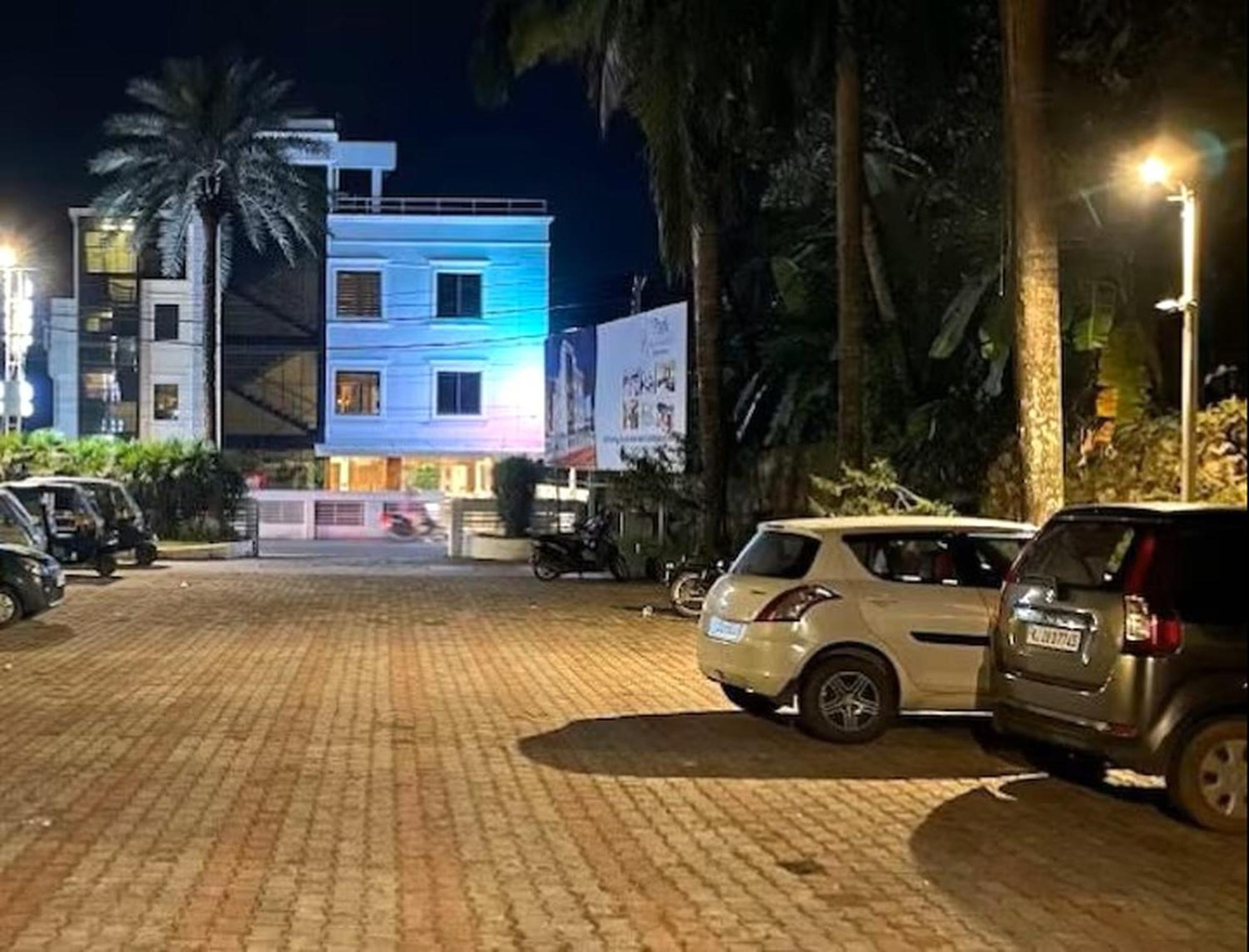 Hotel Park Residency Kozhancheri Luaran gambar